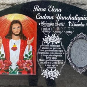 Epitafio en granito grabado con imagen tallada.